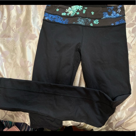 Lululemon Skinny Groove Pants - Picture 4 of 9